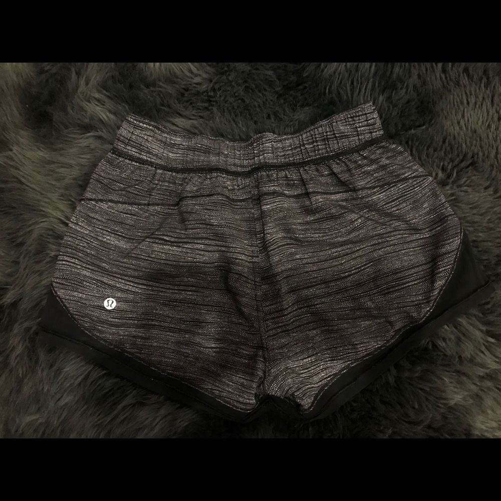 ‼️SOLD‼️Reversible lululemon shorts